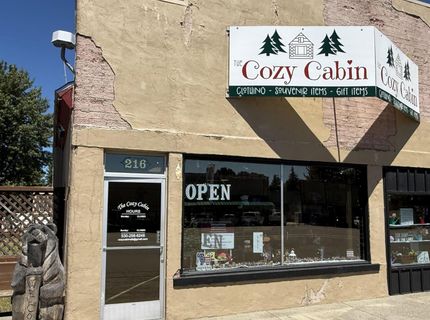 212-216 Main Street, Chester, CA 00000 Photo
