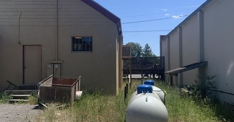 212-216 Main Street, Chester, CA 00000 Photo