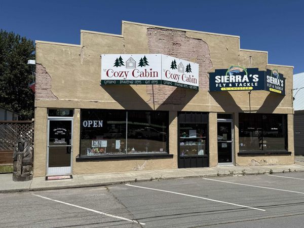 216 Main Street, Chester, CA 00000