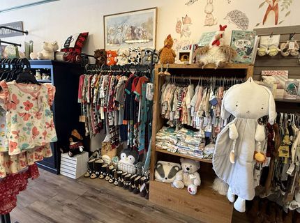 216 Main Street, Chester, CA 00000 Photo