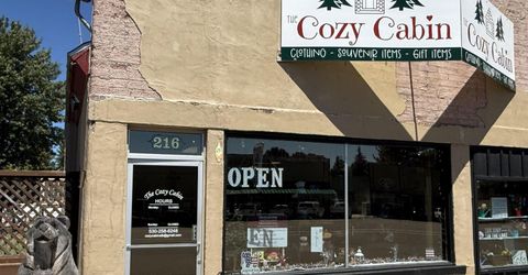 216 Main Street, Chester, CA 00000 Photo
