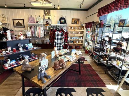 216 Main Street, Chester, CA 00000 Photo