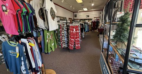 216 Main Street, Chester, CA 00000 Photo