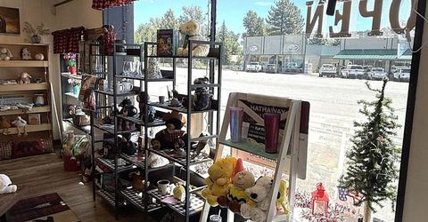 216 Main Street, Chester, CA 00000 Photo
