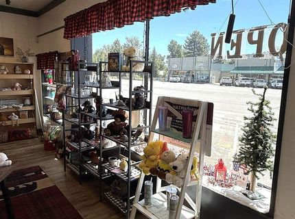 216 Main Street, Chester, CA 00000 Photo