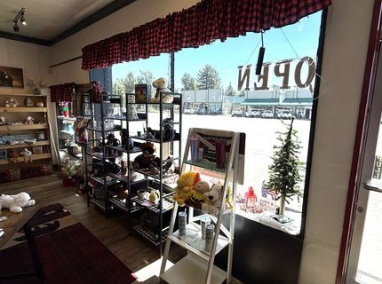 216 Main Street, Chester, CA 00000 Photo