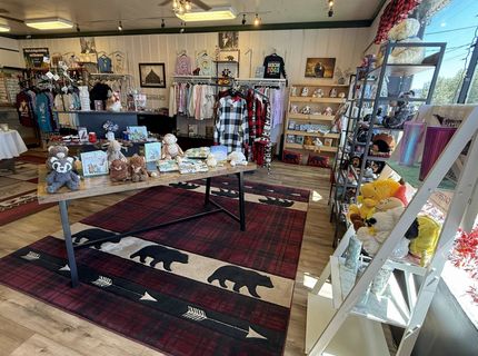 216 Main Street, Chester, CA 00000 Photo