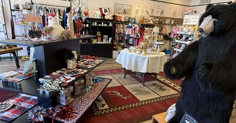 216 Main Street, Chester, CA 00000 Photo
