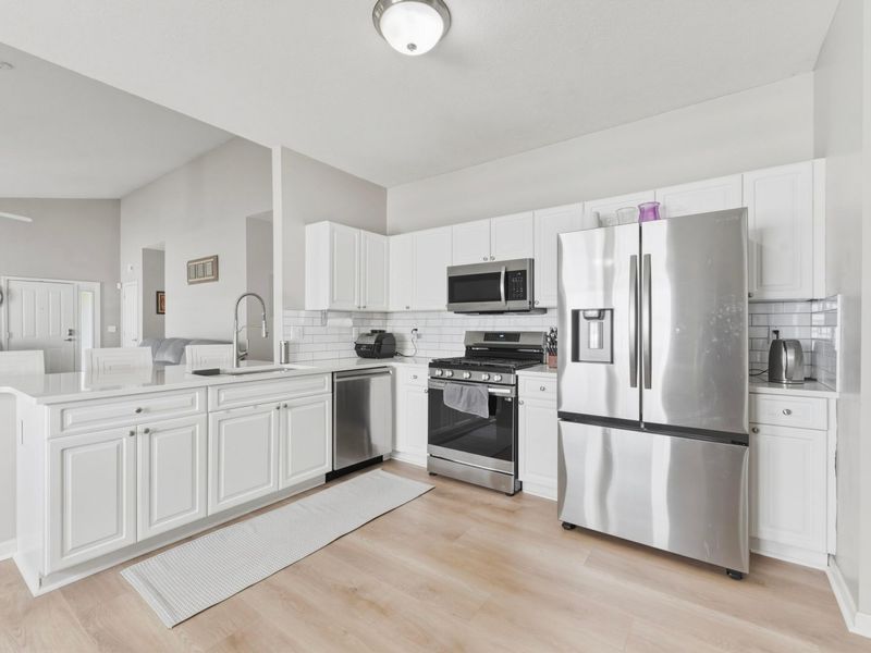 2561 Ashley Meadow Drive, Columbus, OH 43219 Photo 16