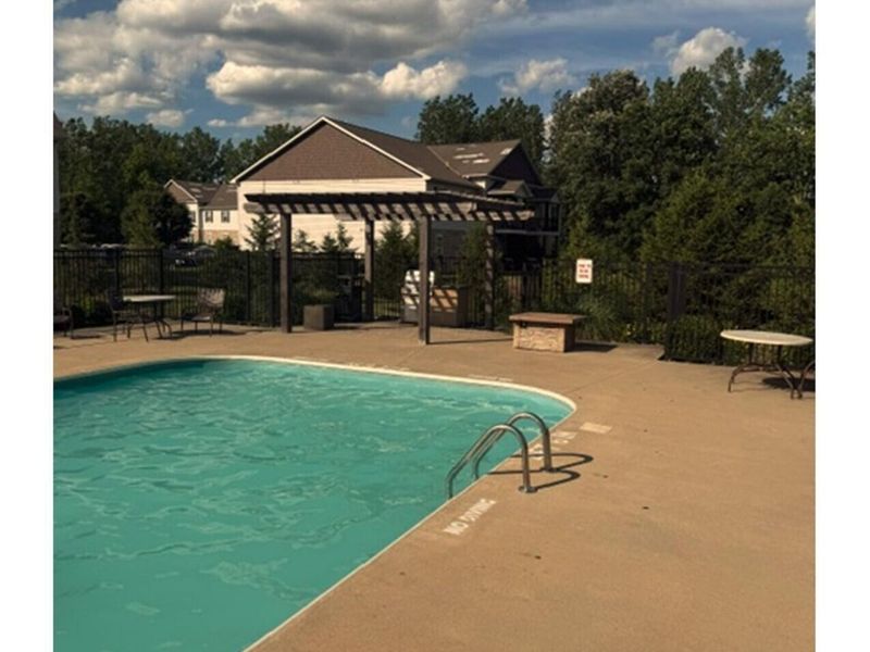 2561 Ashley Meadow Drive, Columbus, OH 43219 Photo 31