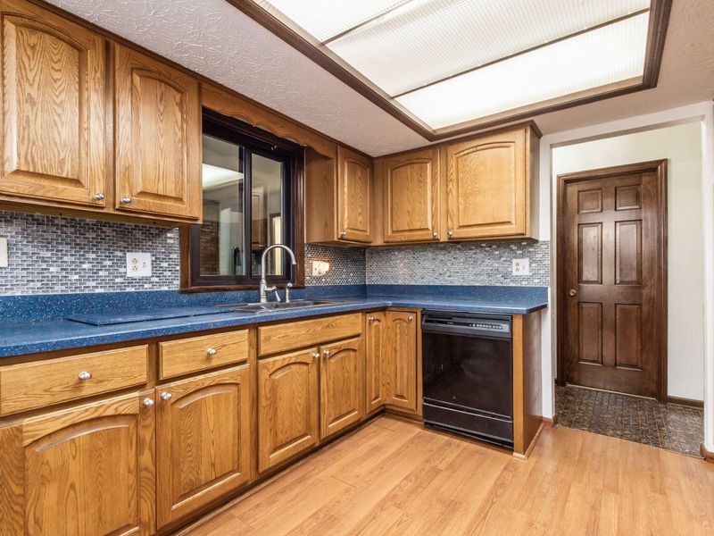 715 Sugar Court , Westerville, OH 43082 Photo 8