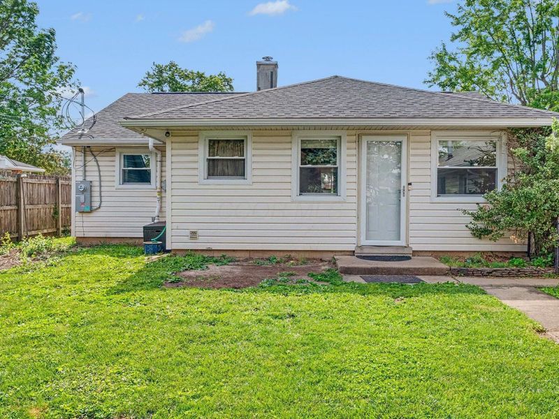3744 Luxair Drive , Hilliard, OH 43026 Photo 6