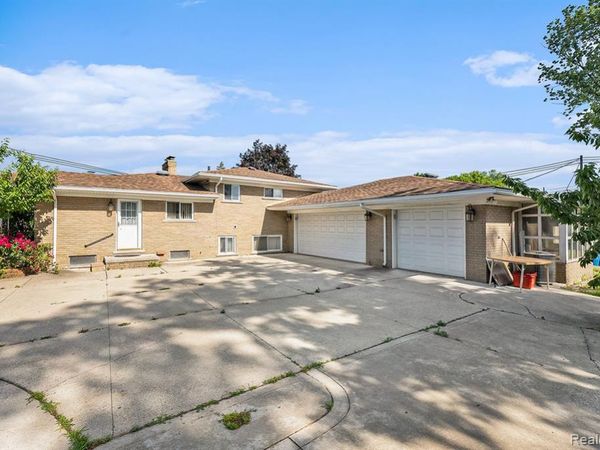 29242 Lorraine Avenue , Warren, MI 48093