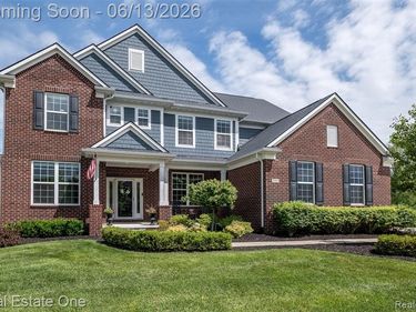 1938 Trowbridge Lane, Commerce Twp, MI 48382