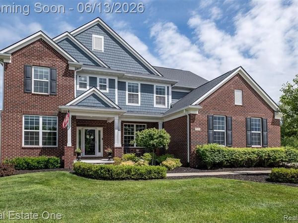 1938 Trowbridge Lane, Commerce Twp, MI 48382