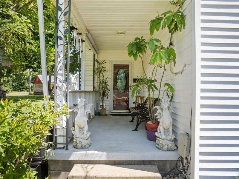320 E Plane Street, Bethel, OH 45106 Photo 3