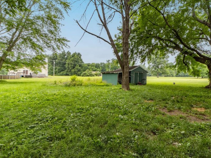 861 Lorelei Drive, Perry Twp, OH 45118 Photo 10
