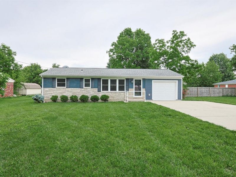 7419 Willow Drive, Blanchester, OH 45107 Photo 1