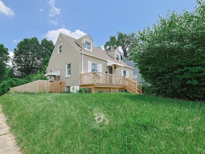 5754 Argus Road, Cincinnati, OH 45224 Photo 2