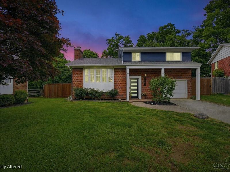 1302 Moonkist Court, Cincinnati, OH 45230 Photo 2