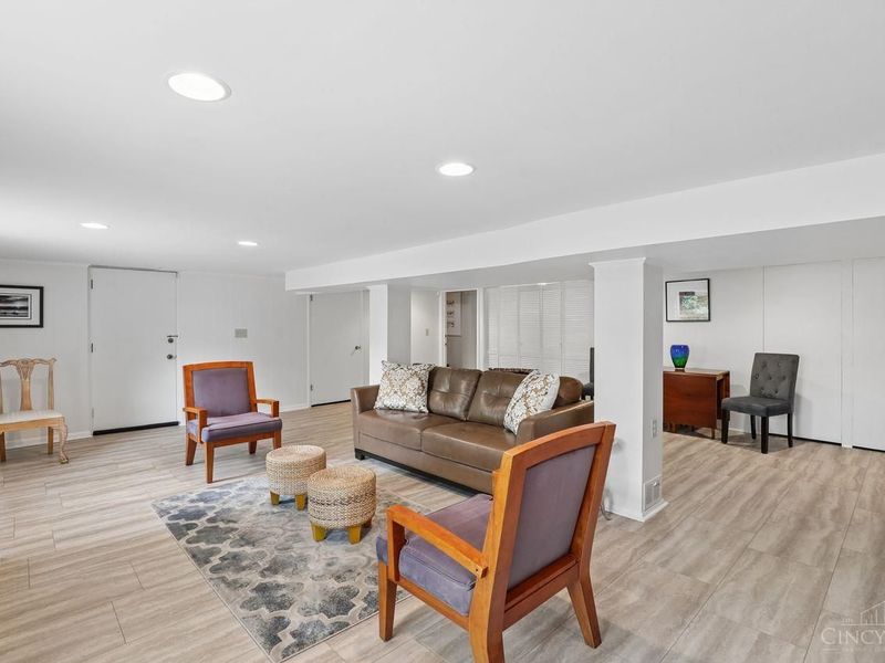 3685 Davenant Avenue, Cincinnati, OH 45213 Photo 38