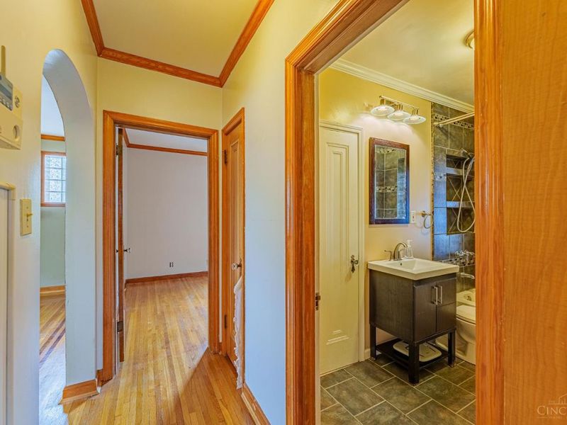 4430 Grove Avenue, Cincinnati, OH 45211 Photo 17