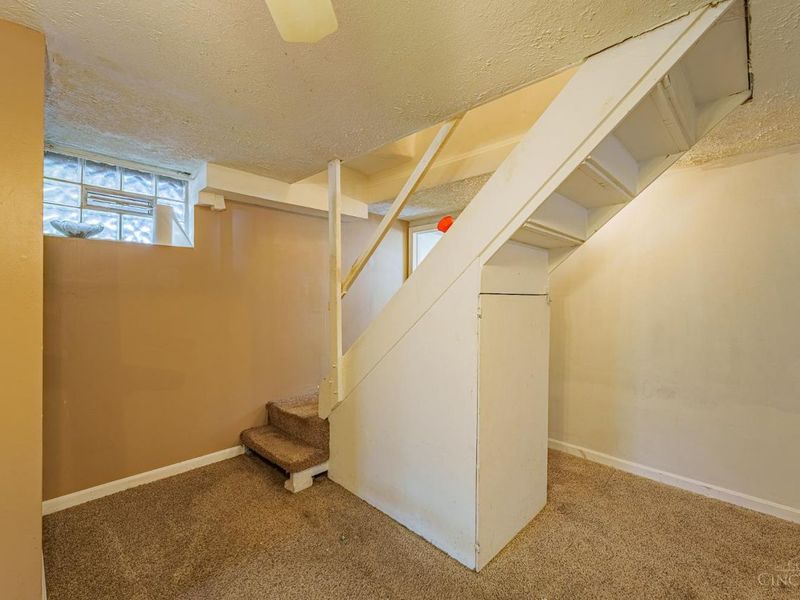 4430 Grove Avenue, Cincinnati, OH 45211 Photo 28
