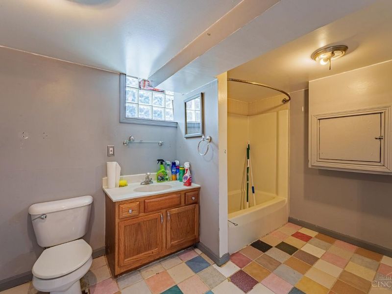 4430 Grove Avenue, Cincinnati, OH 45211 Photo 33