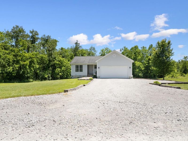 370 Wooded Run Road, Franklin Twp, OH 45120 Photo 3