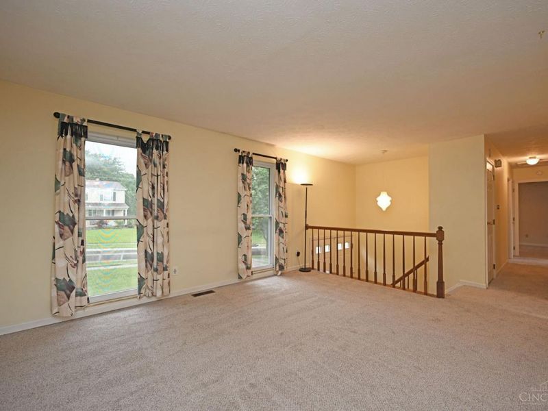 1676 Fellsmere Lane, Springfield Twp., OH 45240 Photo 9