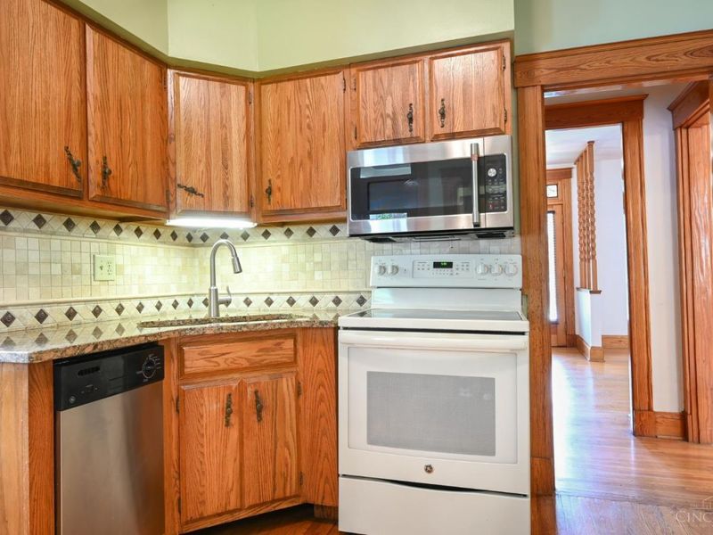 3783 Hyde Park Avenue, Cincinnati, OH 45209 Photo 29