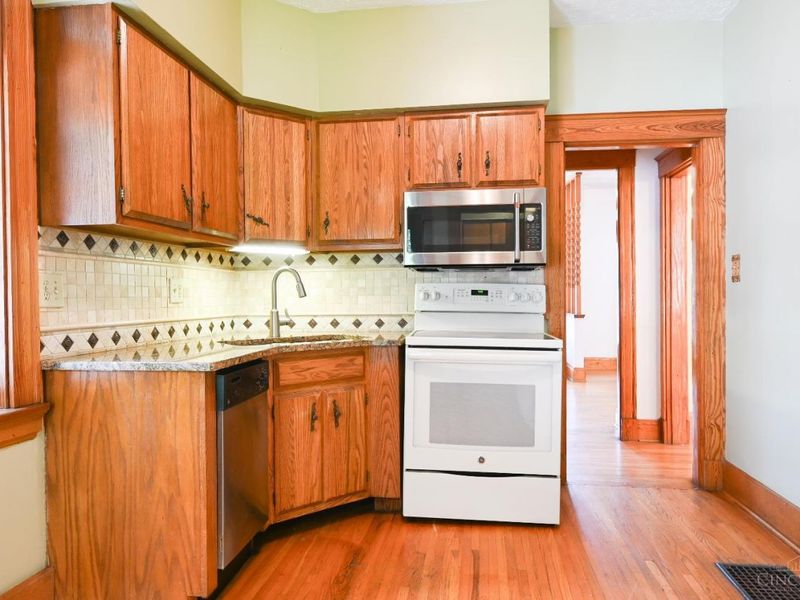 3783 Hyde Park Avenue, Cincinnati, OH 45209 Photo 30