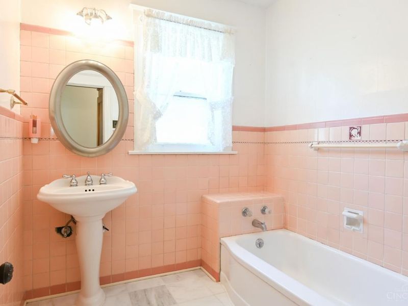 3783 Hyde Park Avenue, Cincinnati, OH 45209 Photo 48