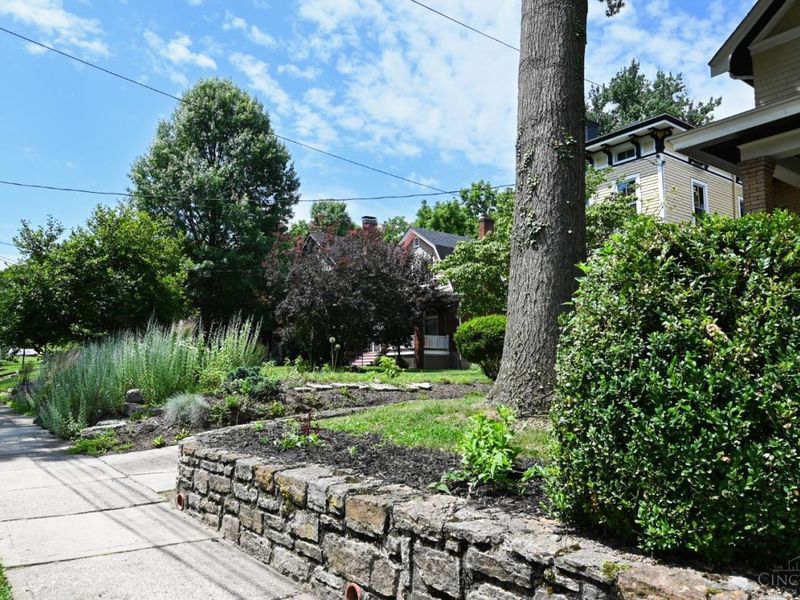 3783 Hyde Park Avenue, Cincinnati, OH 45209 Photo 9