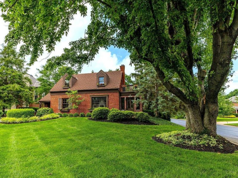 9844 Zig Zag Road, Montgomery, OH 45242 Photo 1