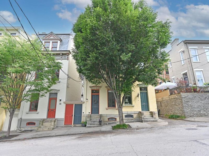 322 E 14th Street, Cincinnati, OH 45202 Photo 2
