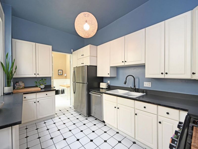 322 E 14th Street, Cincinnati, OH 45202 Photo 21