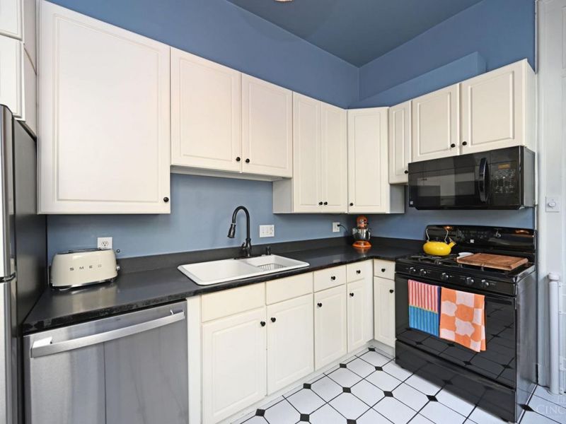 322 E 14th Street, Cincinnati, OH 45202 Photo 24