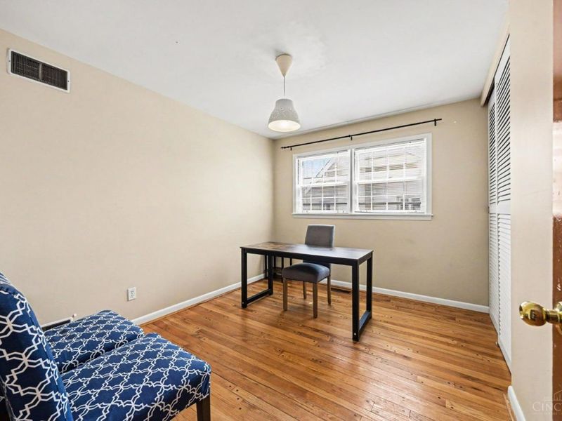 1034 Clifton Hills Avenue, Cincinnati, OH 45220 Photo 10