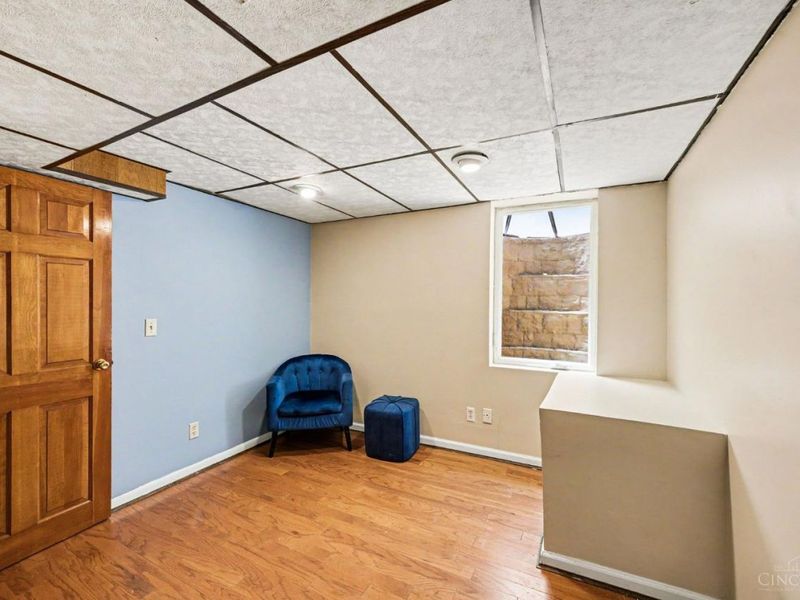 1034 Clifton Hills Avenue, Cincinnati, OH 45220 Photo 23