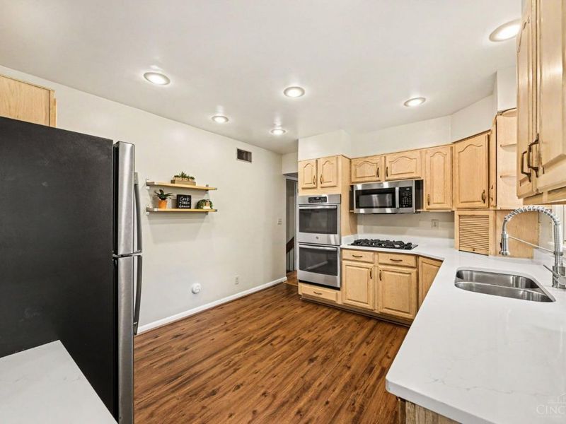 1034 Clifton Hills Avenue, Cincinnati, OH 45220 Photo 7
