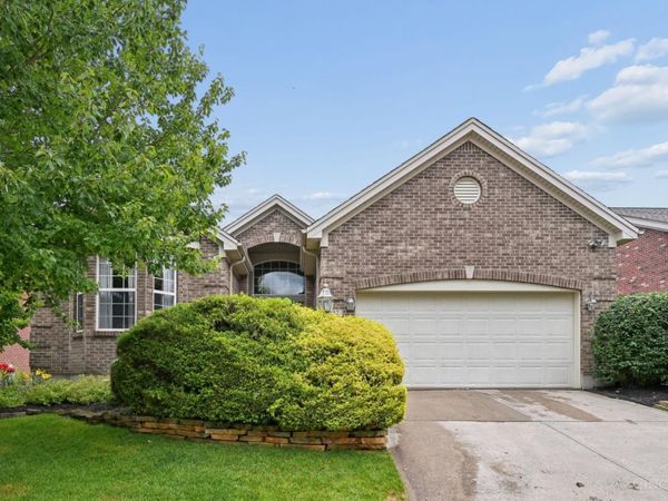 5252 Venetian, Hamilton Twp, OH 45152