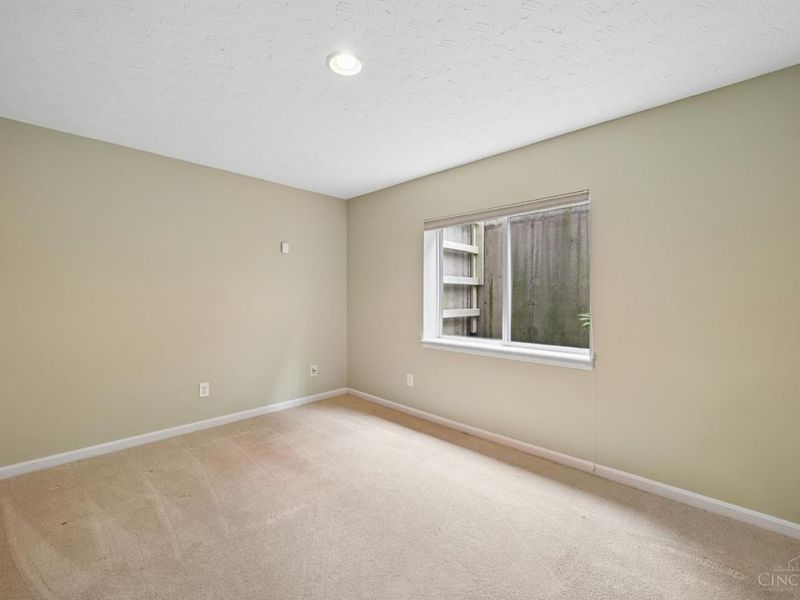 5252 Venetian, Hamilton Twp, OH 45152 Photo 16