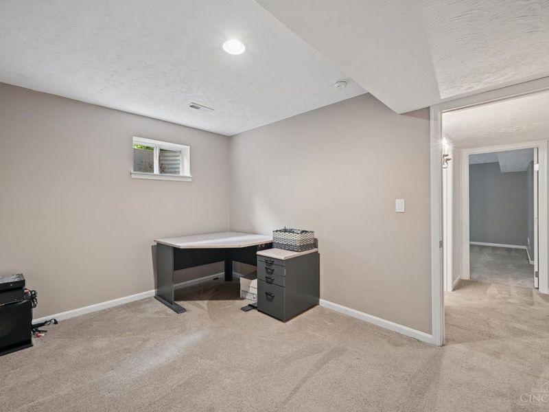 5252 Venetian, Hamilton Twp, OH 45152 Photo 25