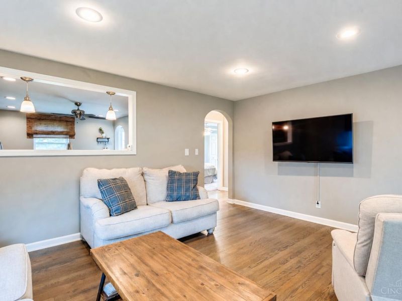 271 Ihle Drive, Delhi Twp, OH 45238 Photo 8