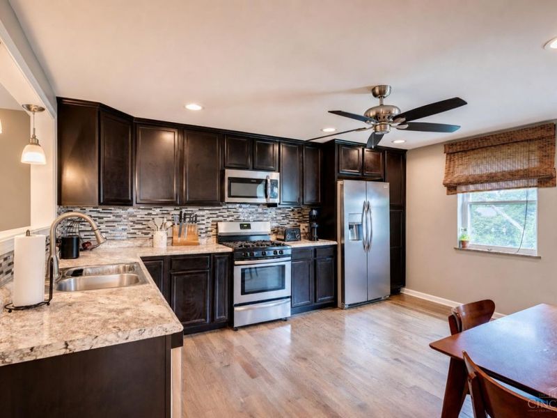 271 Ihle Drive, Delhi Twp, OH 45238 Photo 9