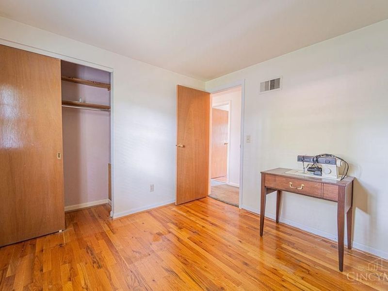 2559 Fulbourne Drive, Mount Healthy, OH 45231 Photo 18