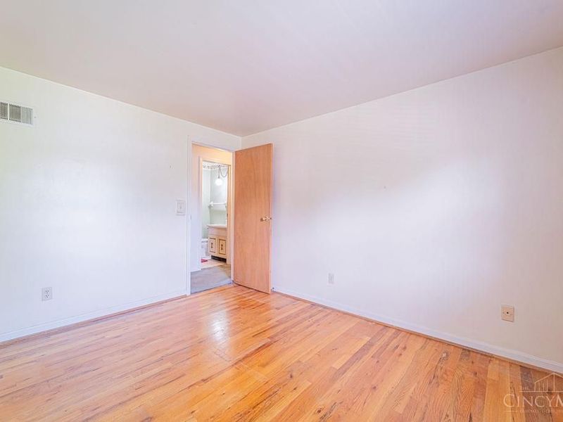 2559 Fulbourne Drive, Mount Healthy, OH 45231 Photo 20