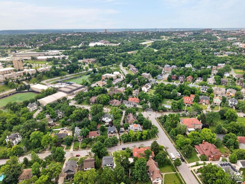 1016 Valley Lane, Cincinnati, OH 45229 Photo 42