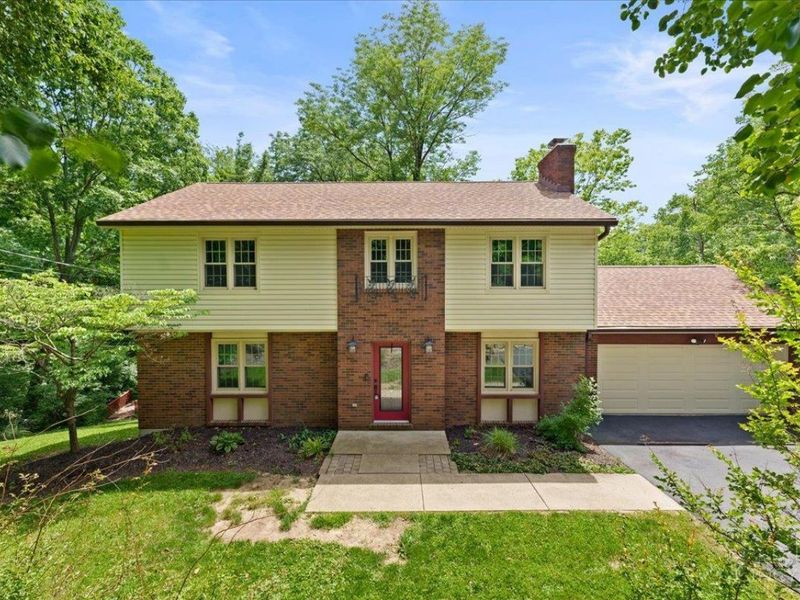 10911 Gosling Road, Colerain Township, OH 45252 Photo 2